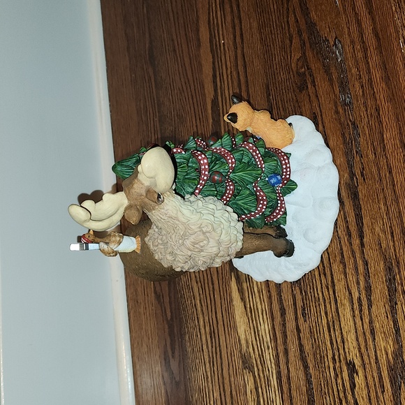 Bennington "Trimming the Tree" 1999 Demdaco Christmas Figurine 10-1/2" tall - Picture 4 of 5